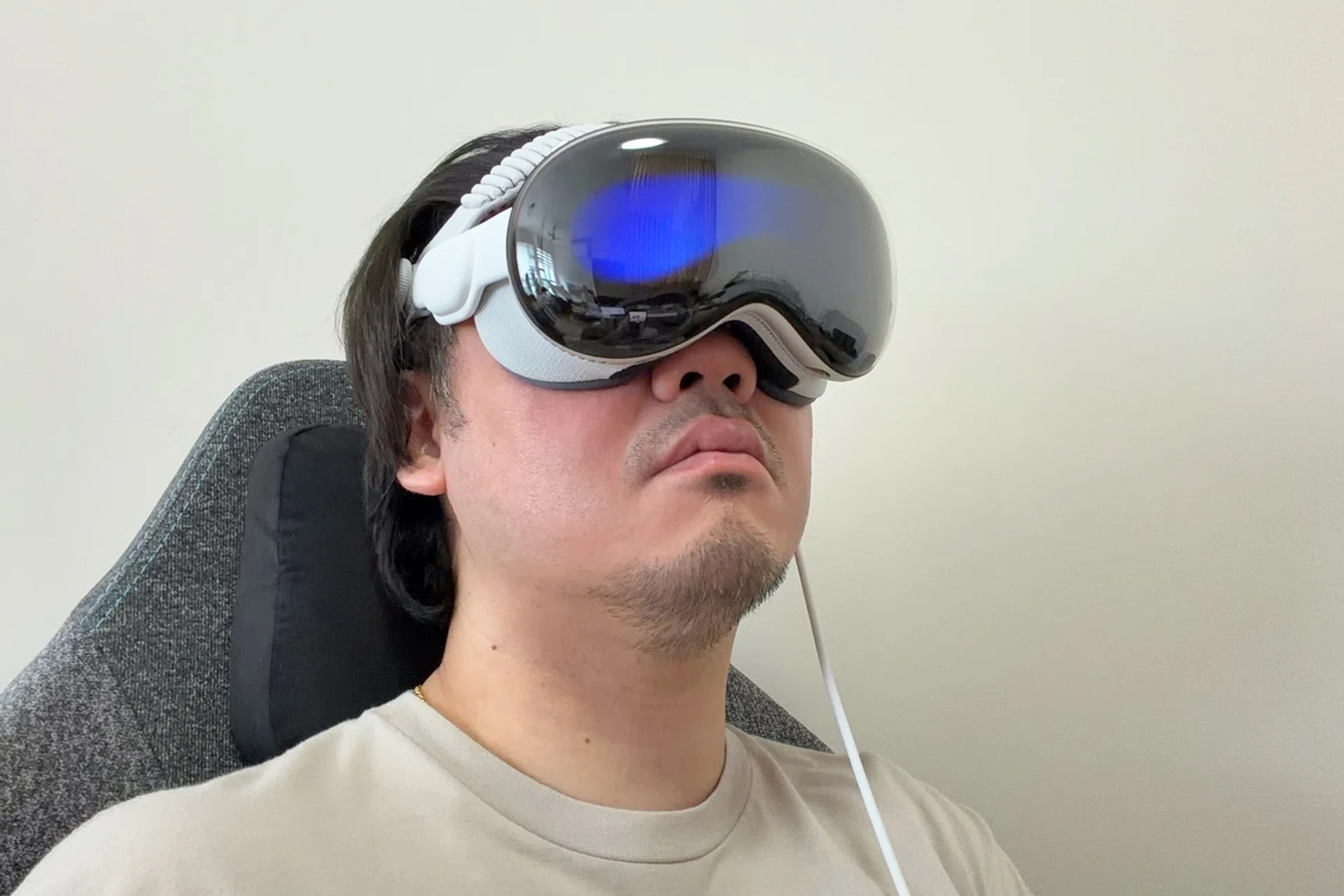 Wearing the M5 Apple Vision Pro