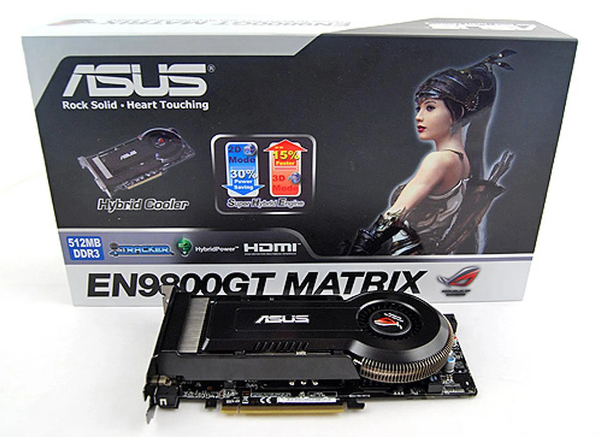 The ASUS EN9800GT Matrix came in a simple, fuss-free black and white box proudly proclaiming its Hybrid Cooler and Super Hybrid Engine.