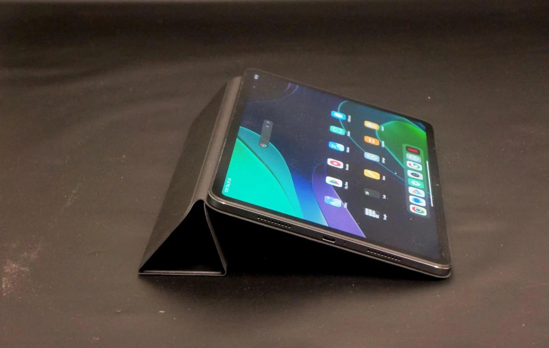 One of the two positions the Smart Cover can use. 