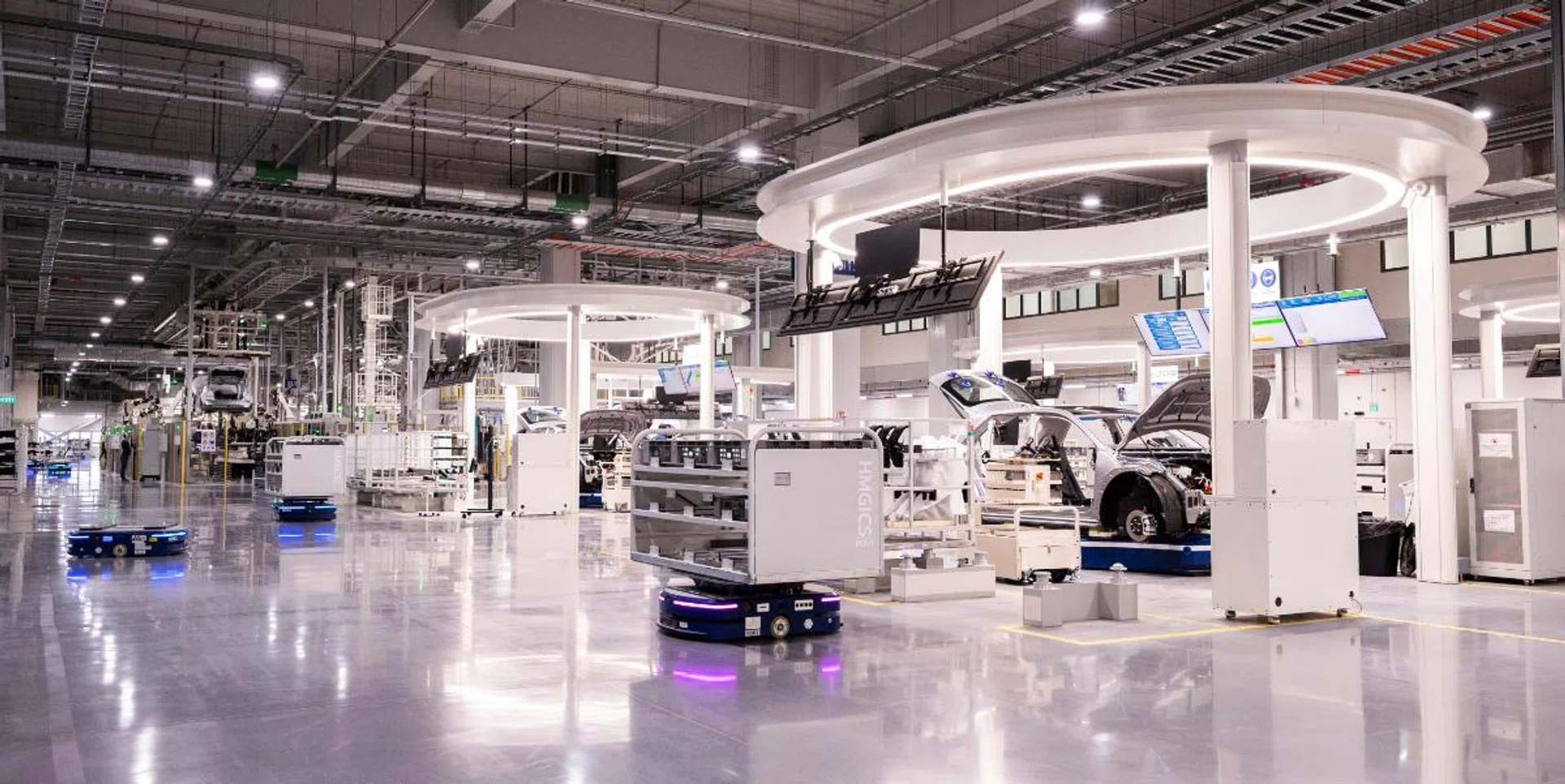 Sadly, the production floor won't be open to public – for obvious safety and security concerns – but it's unlike what I was expecting. There's a very high level of automation and the place is so spacious, clean, and tidy. (Image source: Hyundai Motor Group)