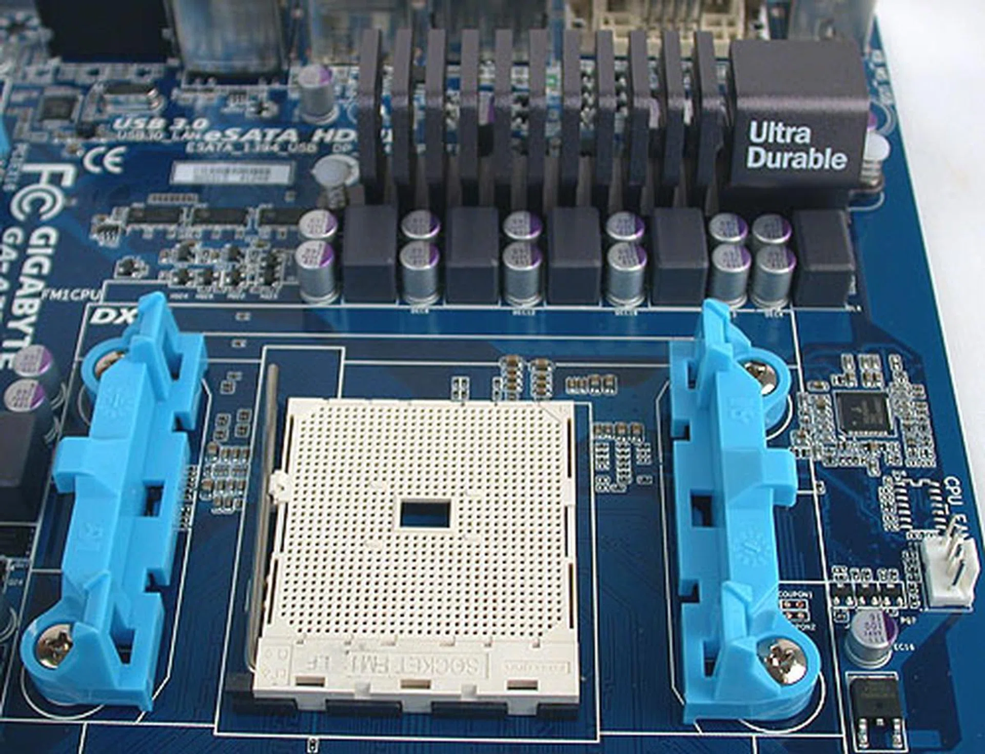 A simple, plain setup around the CPU socket, just like the other A75 boards. 
