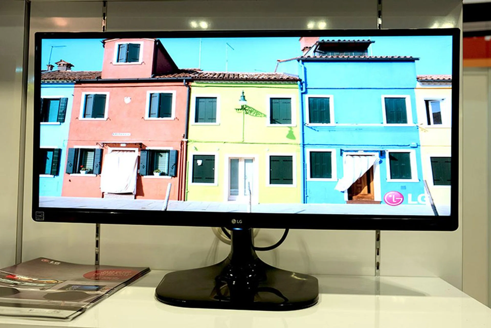 The 25-inch LG 25UM58 is one of the most affordable ultra wide monitors we found at the show. It supports a resolution of 2560 x 1080 pixels and is priced at $279 (U.P. $329) and comes with a free HDMI cable.