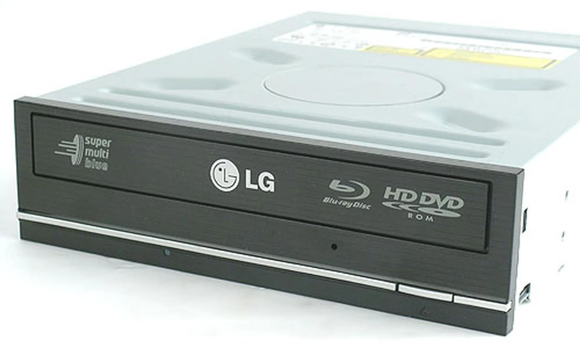Unlike the futuristic front bezel found on Sony's recent Blu-ray drives, the LG drive here looks more ordinary.