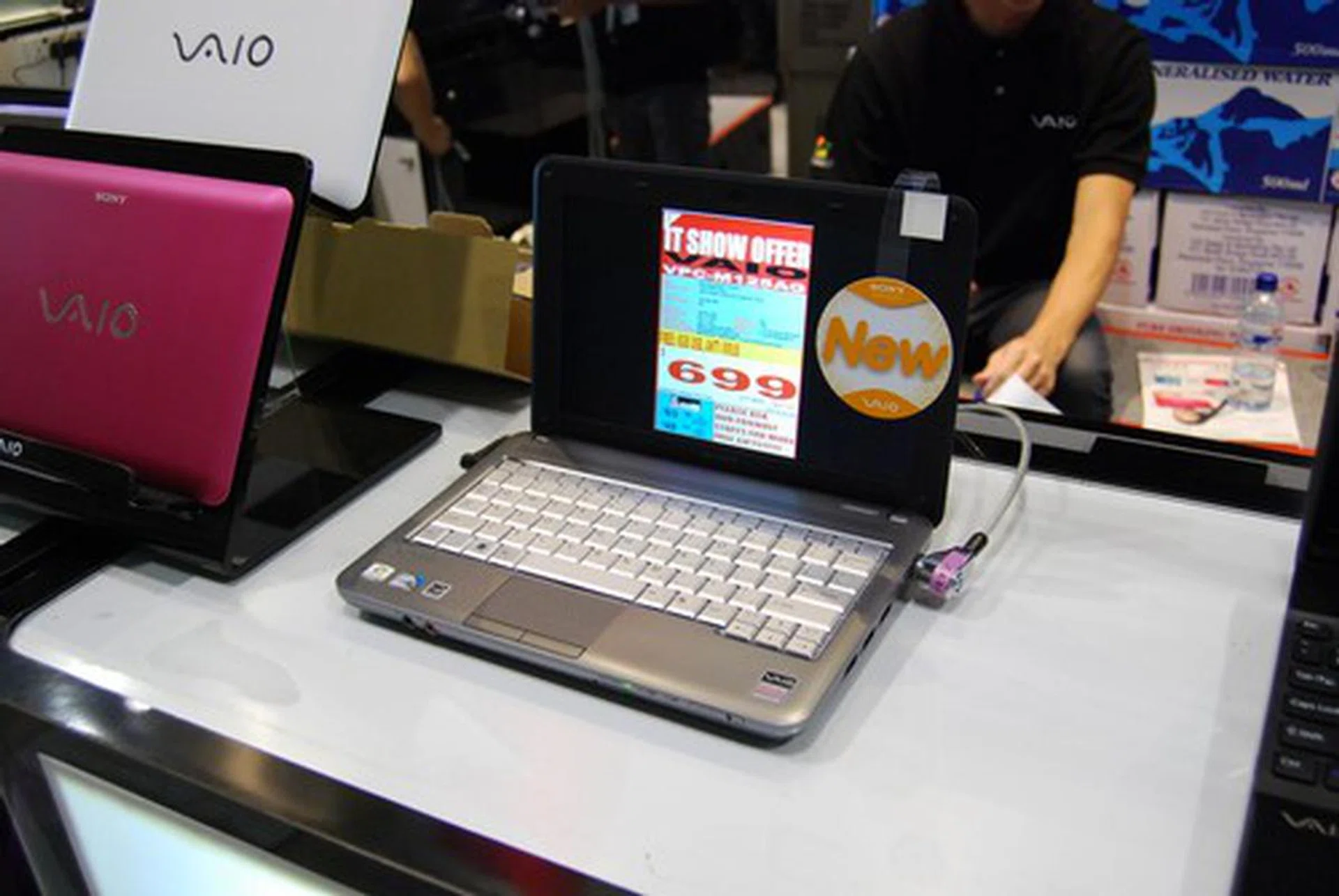 The Sony Vaio M/W series are slim and light laptops, going for affordable prices - the VPCM125AG is $699 while the VPCW215AG is $899.