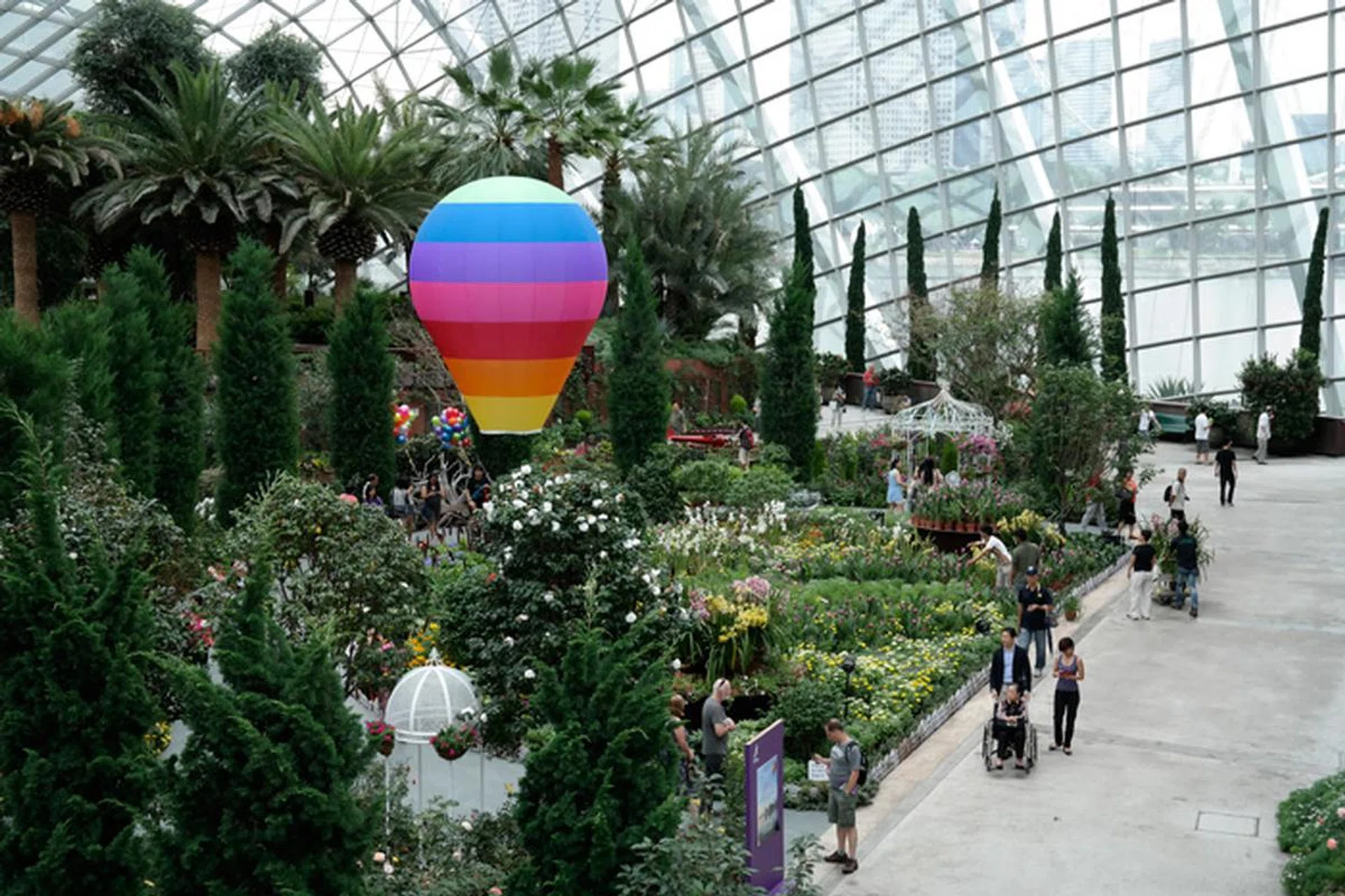 f/8 at 53mm, 1/60 sec, ISO 400.