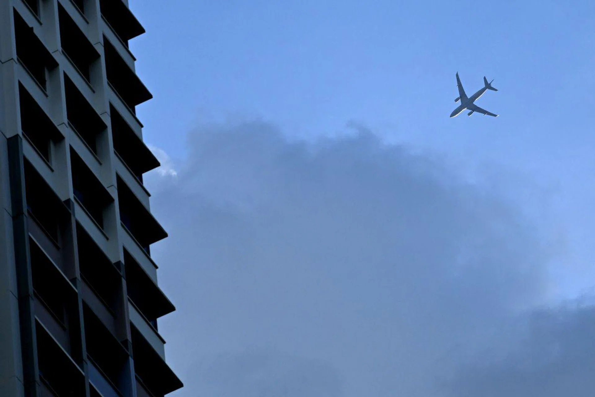 120mm at f/4, 1/100s, ISO 1600 (50% crop)