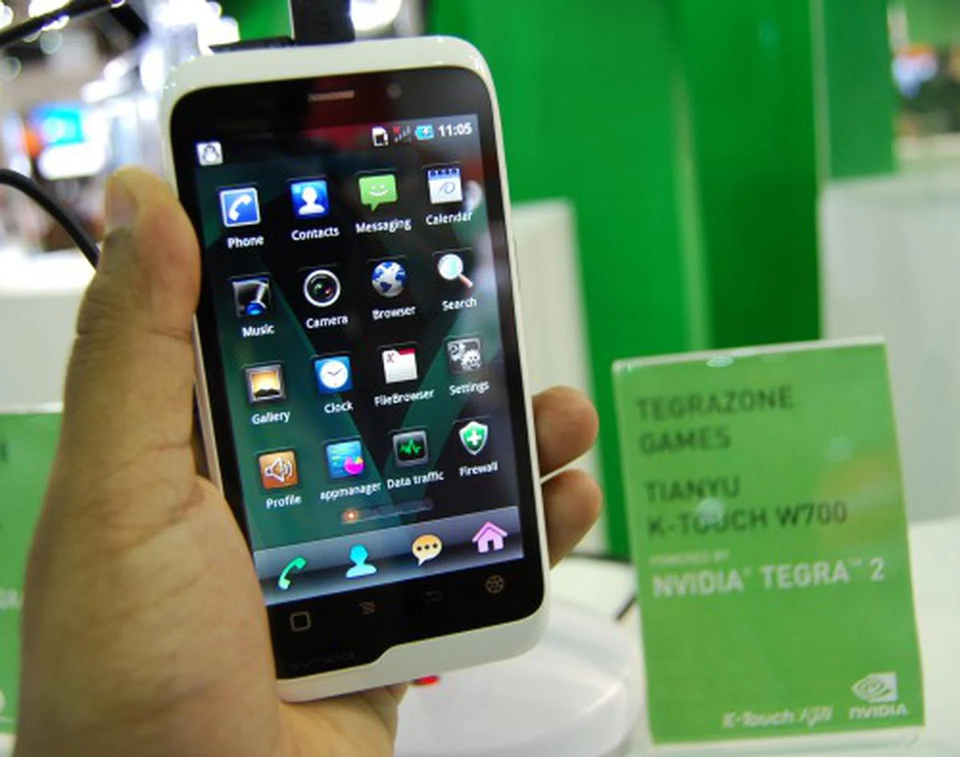 A more handily sized Tegra 2 smartphone byTianyu K-Touch W700.