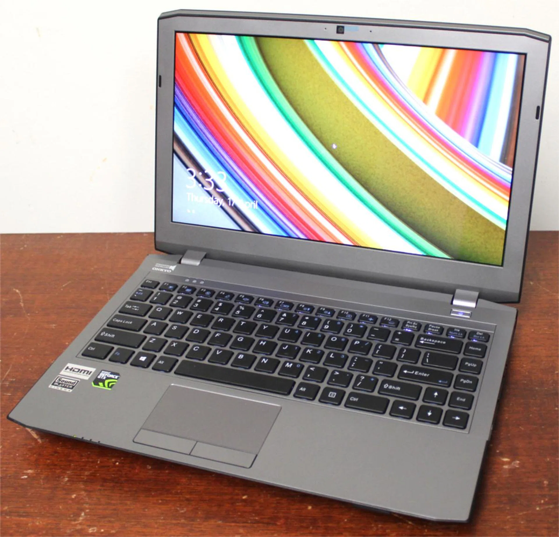 This model dons a 13.3-inch QHD (3,200 x 1,800 pixels) resolution glossy panel.