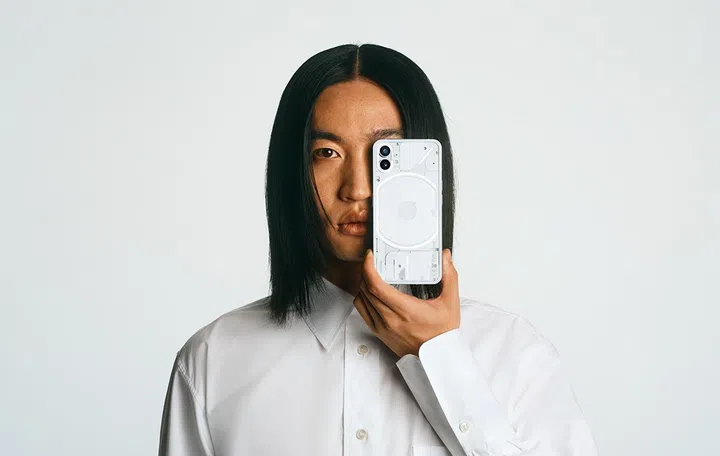 Nothing Phone (1).
