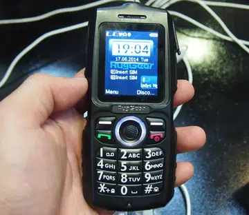 The Mariner Pro RG100 supports dual SIM; one standard SIM and one micro-SIM. 