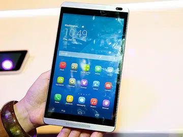 The new Huawei MediaPad M1. Doesn't this design remind you of a certain smartphone?