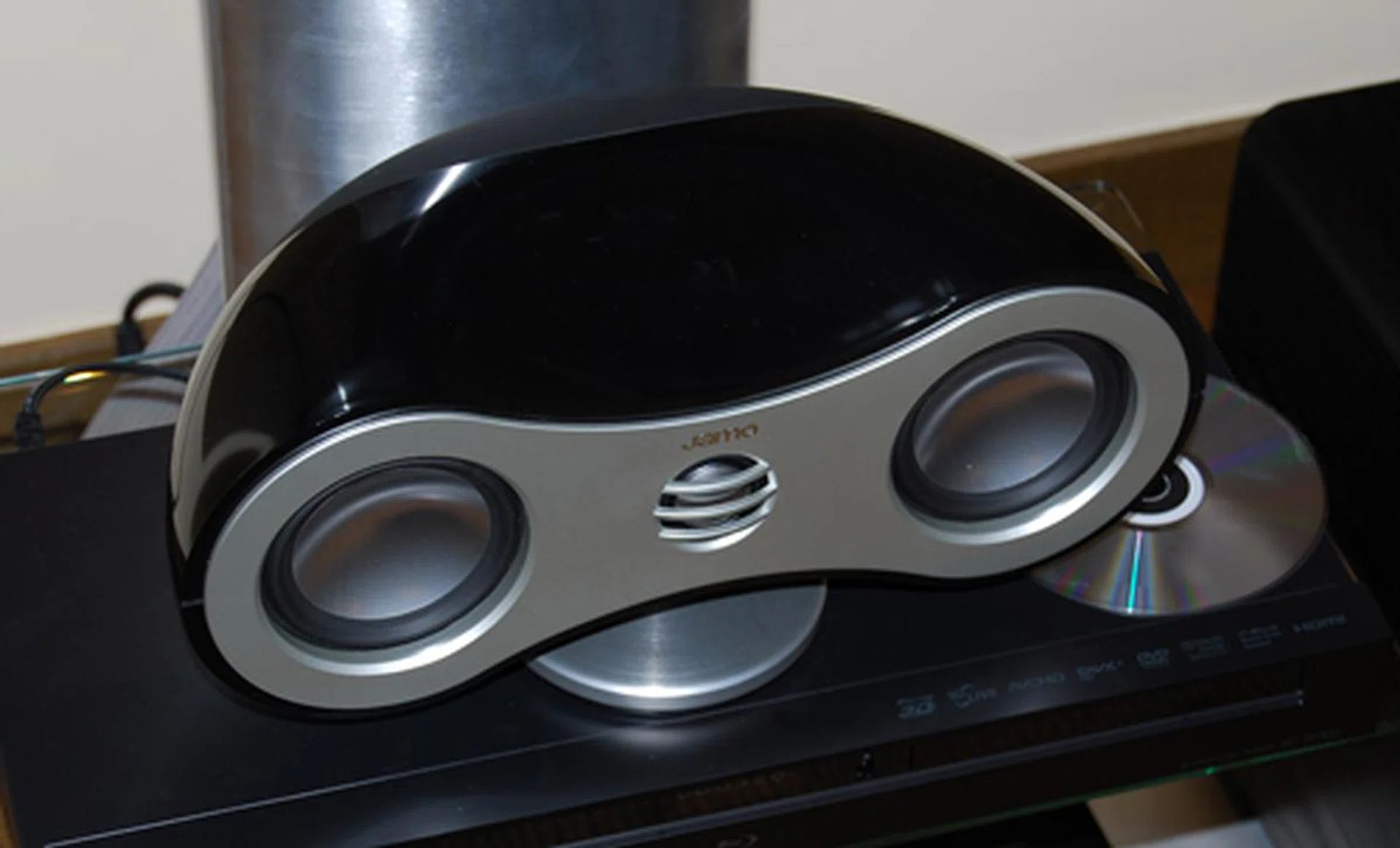 The Jamo 360 S 35 HCS also includes a center speaker which features a 1-inch driver and two 3.5-inch woofers. But it isn't enough to replace an actual sub-woofer.