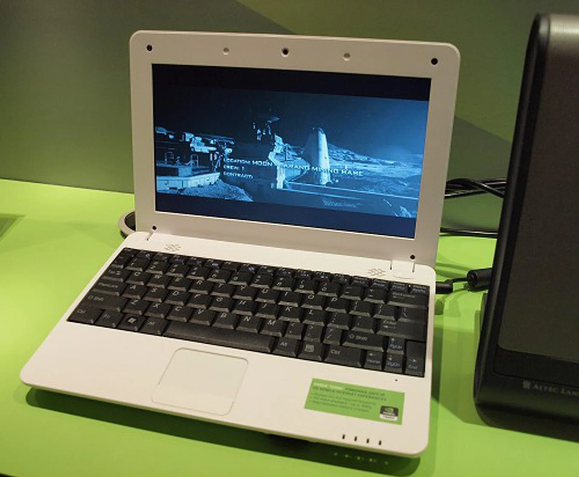 Here's Inventec Appliances Corp's mini-notebook using NVIDIA's Tegra too - the Rainbow.