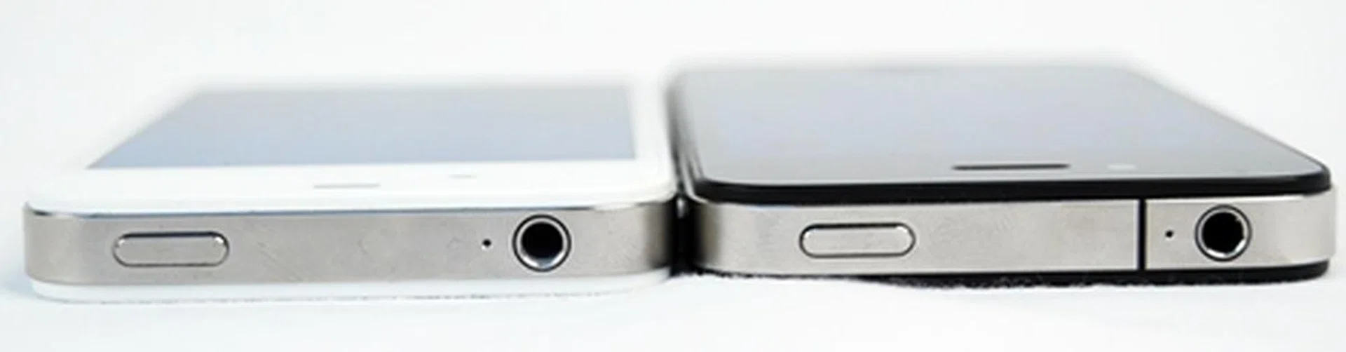 The Power / Screen Lock button and 3.5mm audio jack remain in the same position. 