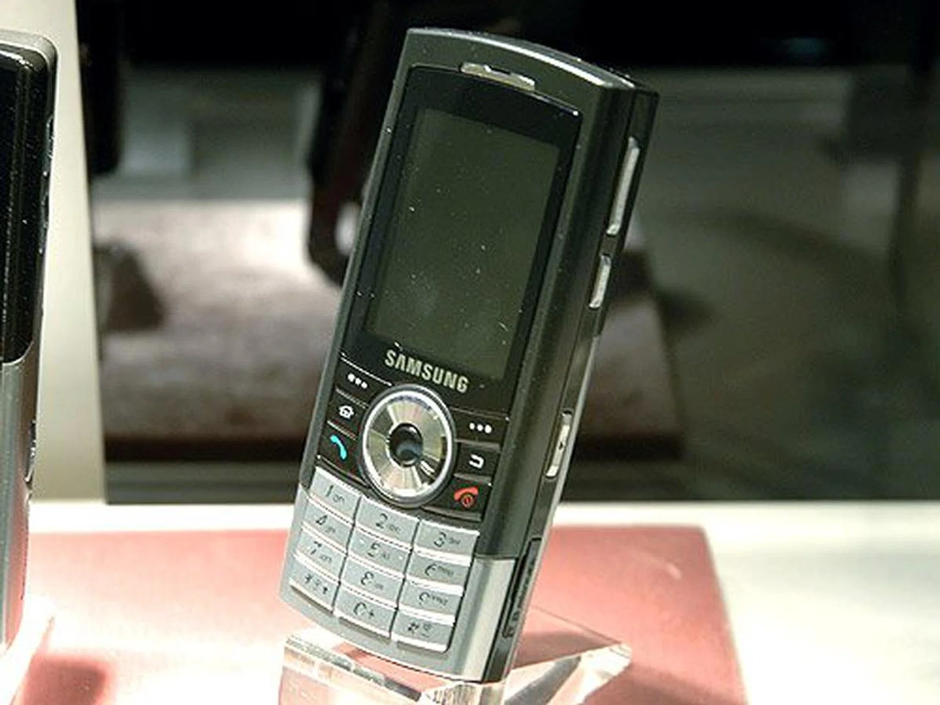 The Samsung SGH-i310 is the world's first mobile phone with a 8GB hard disk drive.
