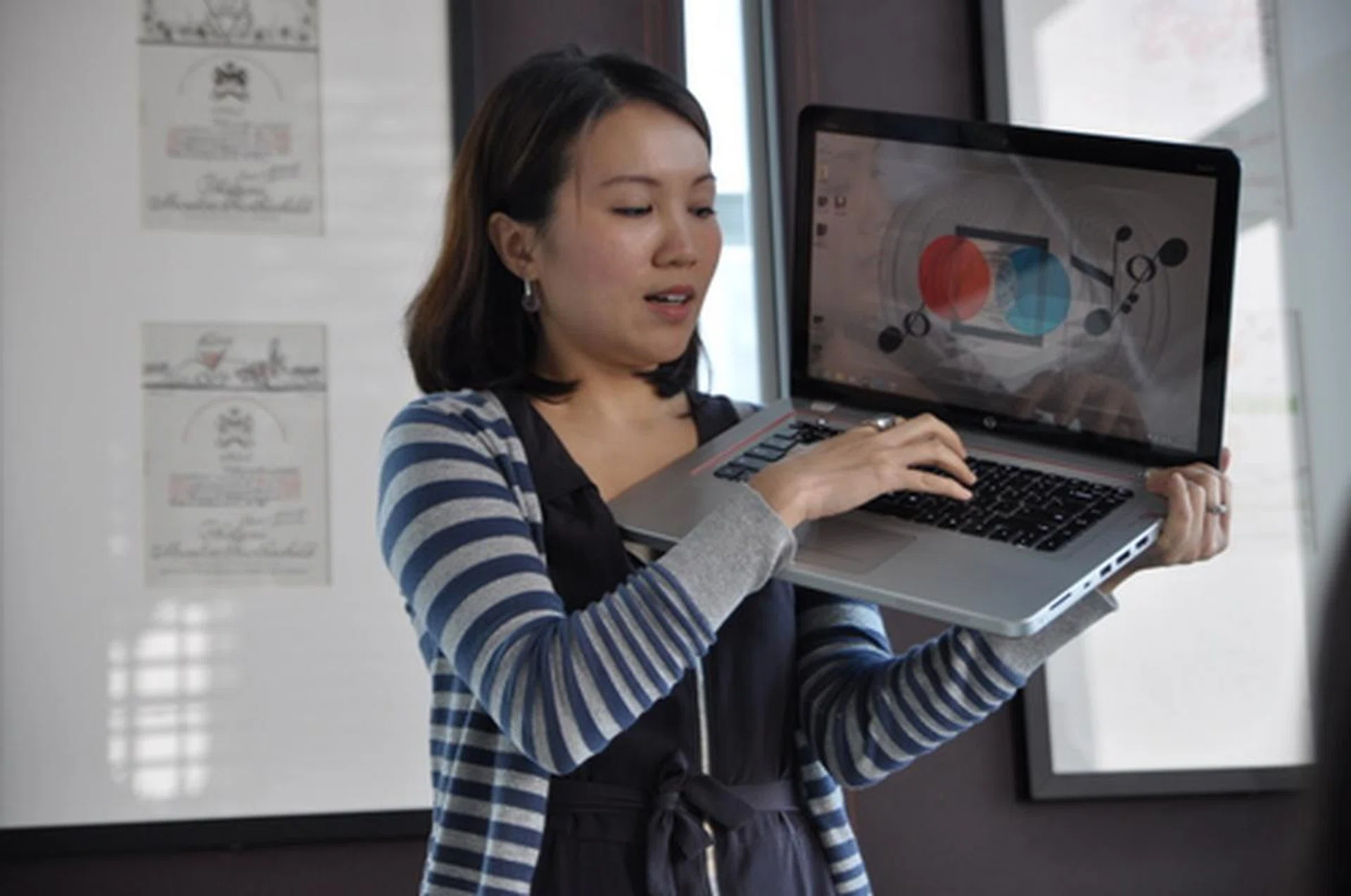 The beautiful HP Envy 15 is completely encased in a luxurious aluminum exterior, and on top of having all the necessary connectivity options, is "Beats" branded to ensure optimum sound quality.