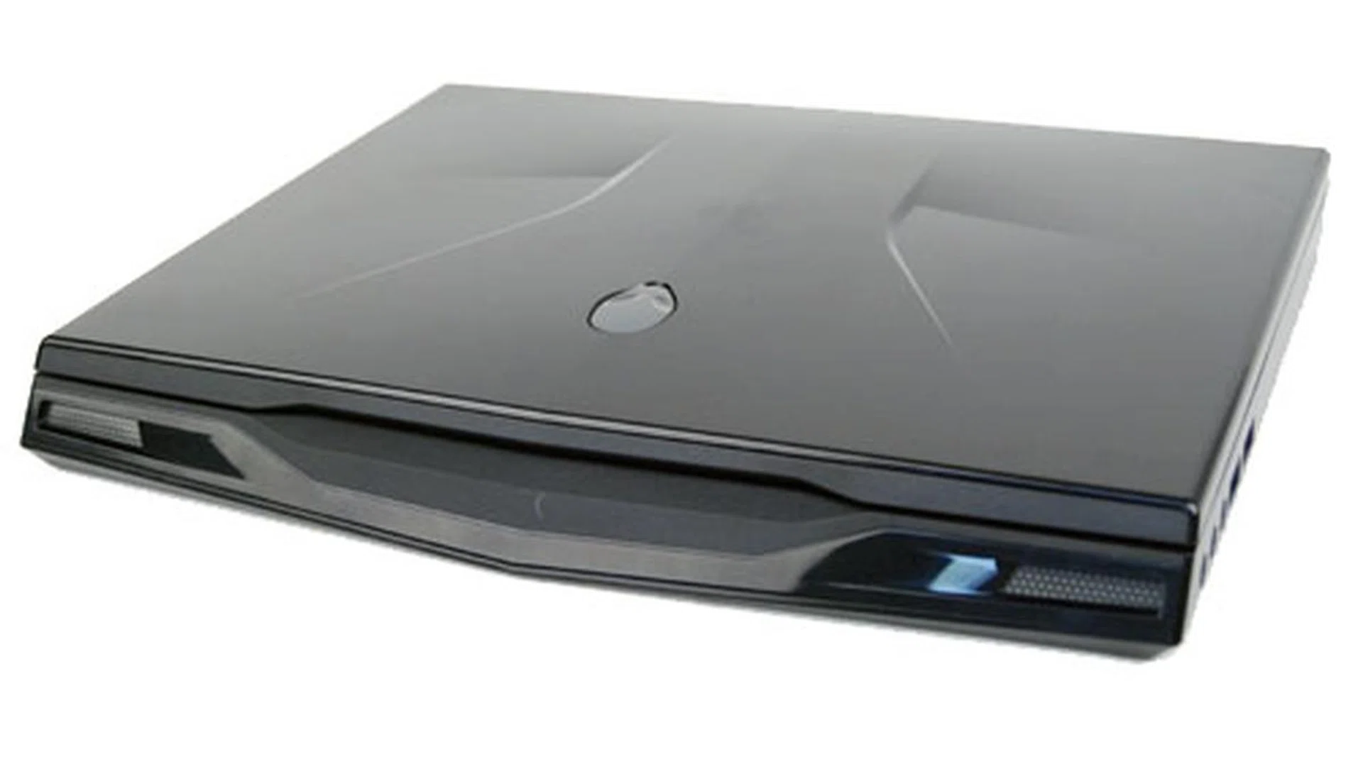 Like most Alienware designs, you'll find the design of the M11x to look futuristic and 'out-of-the-world' like. It's also quite thick when compared against the usual "thin and light" designs of other notebooks that run on Intel CULV processors.