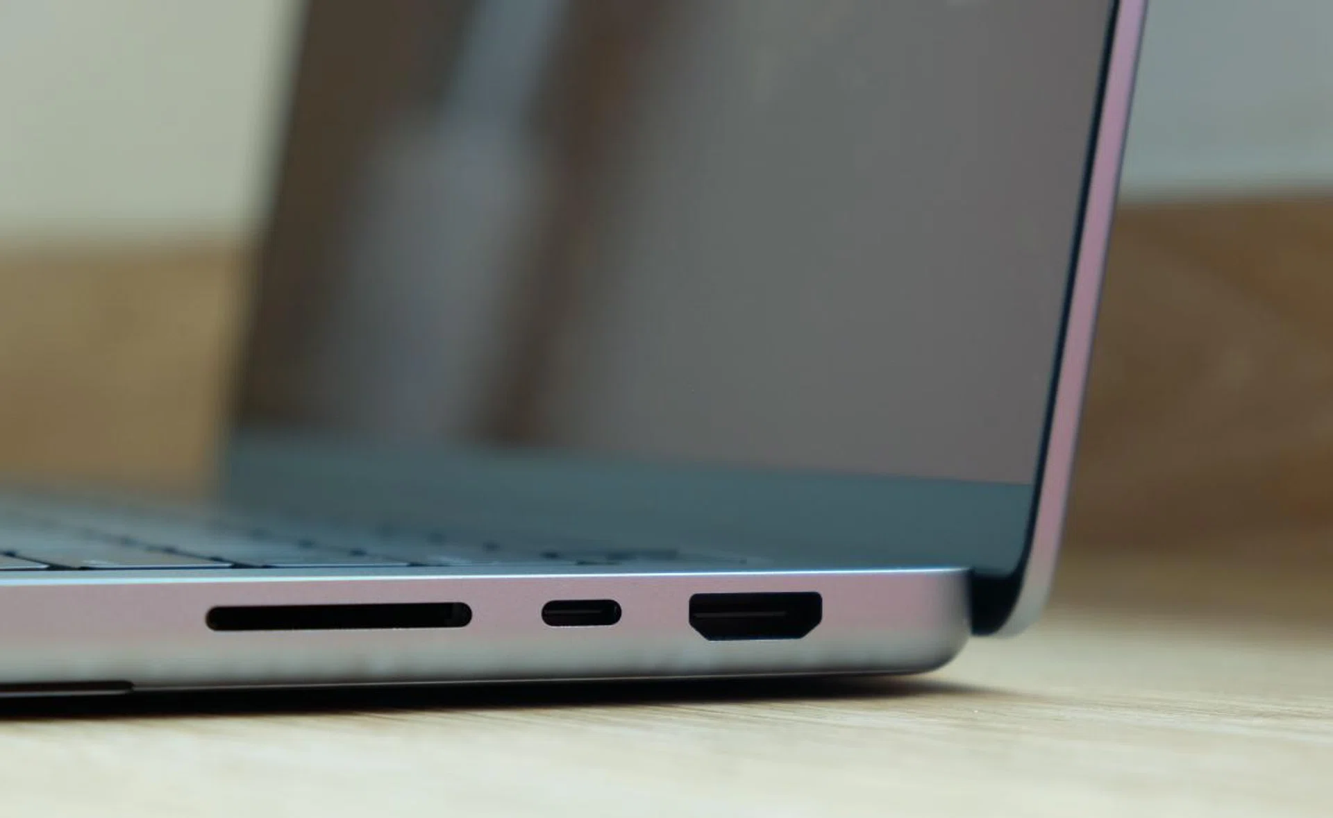 The HDMI port and SD card reader are not the newest spec, but I don't think many people will complain.