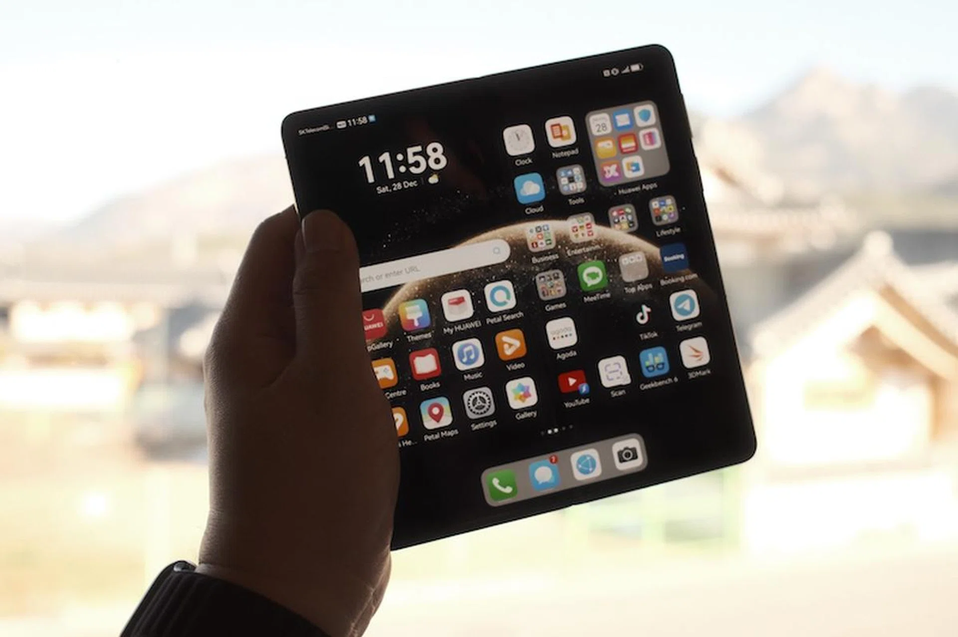 Huawei Mate X6. Photo: HWZ.