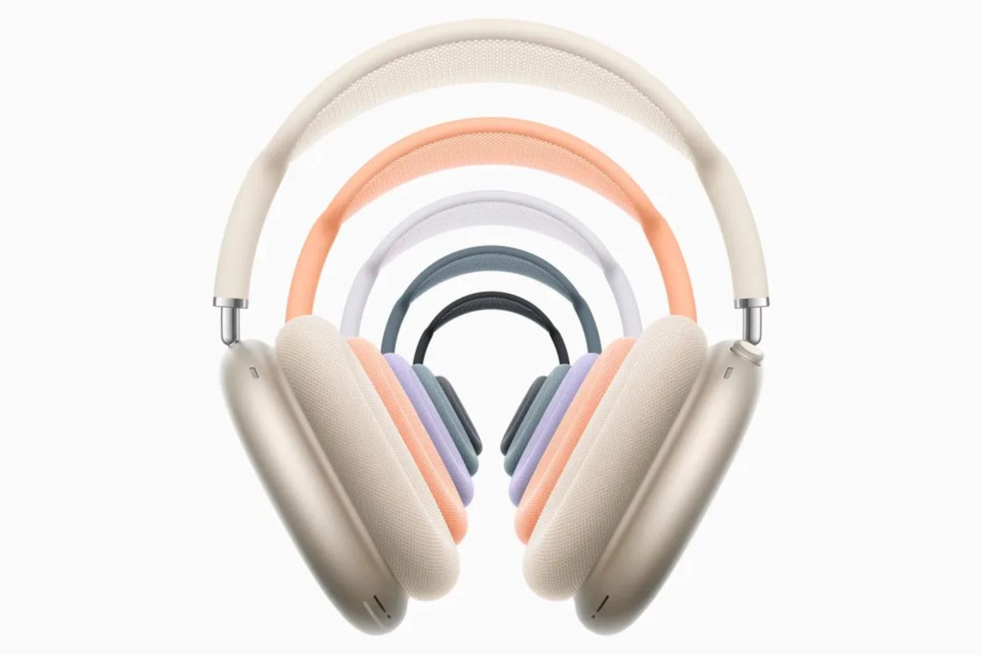 Apple updated the AirPods Max with a USB-C port last September. Photo: HWZ