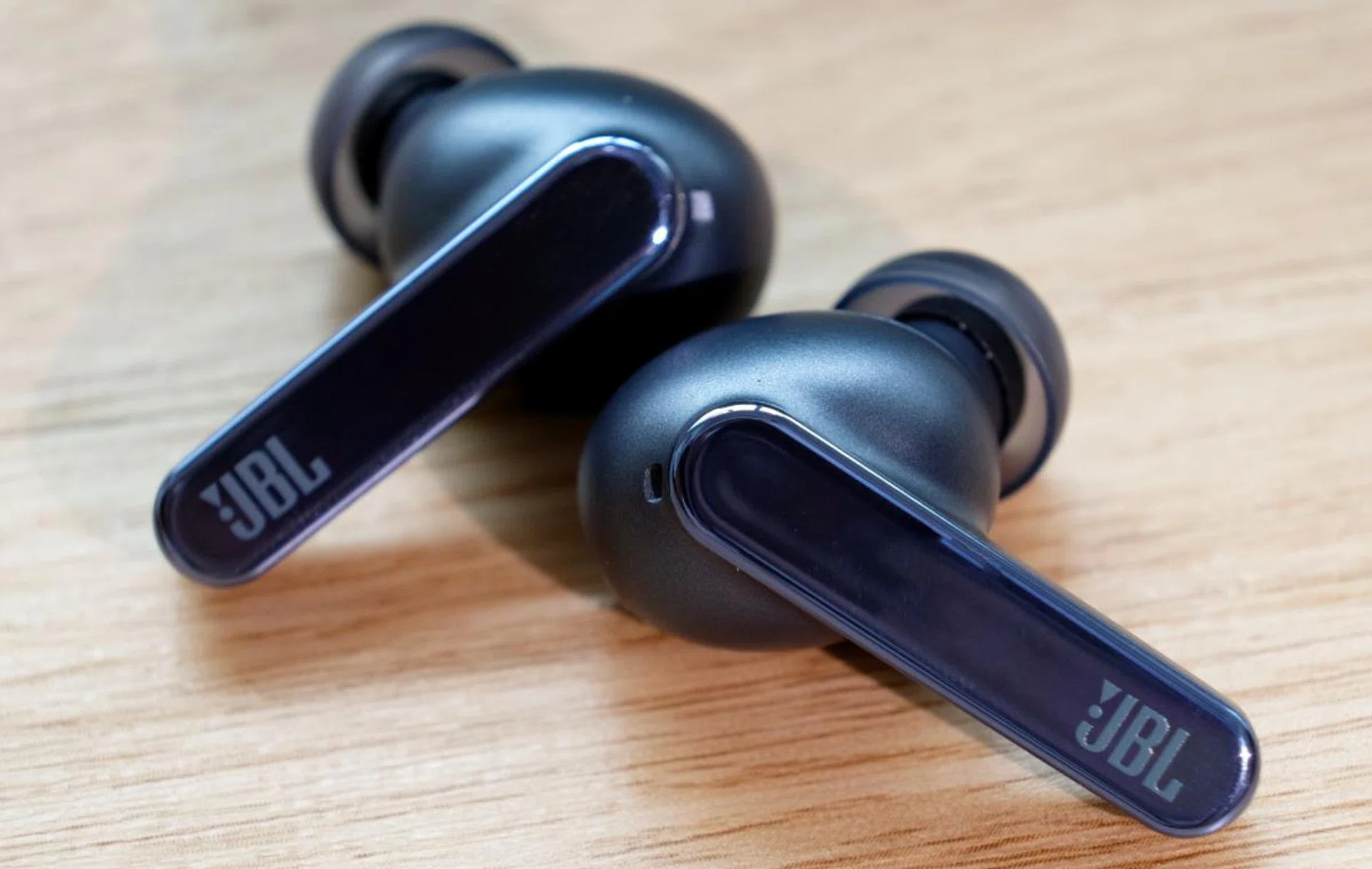 JBL Live Pro 2.