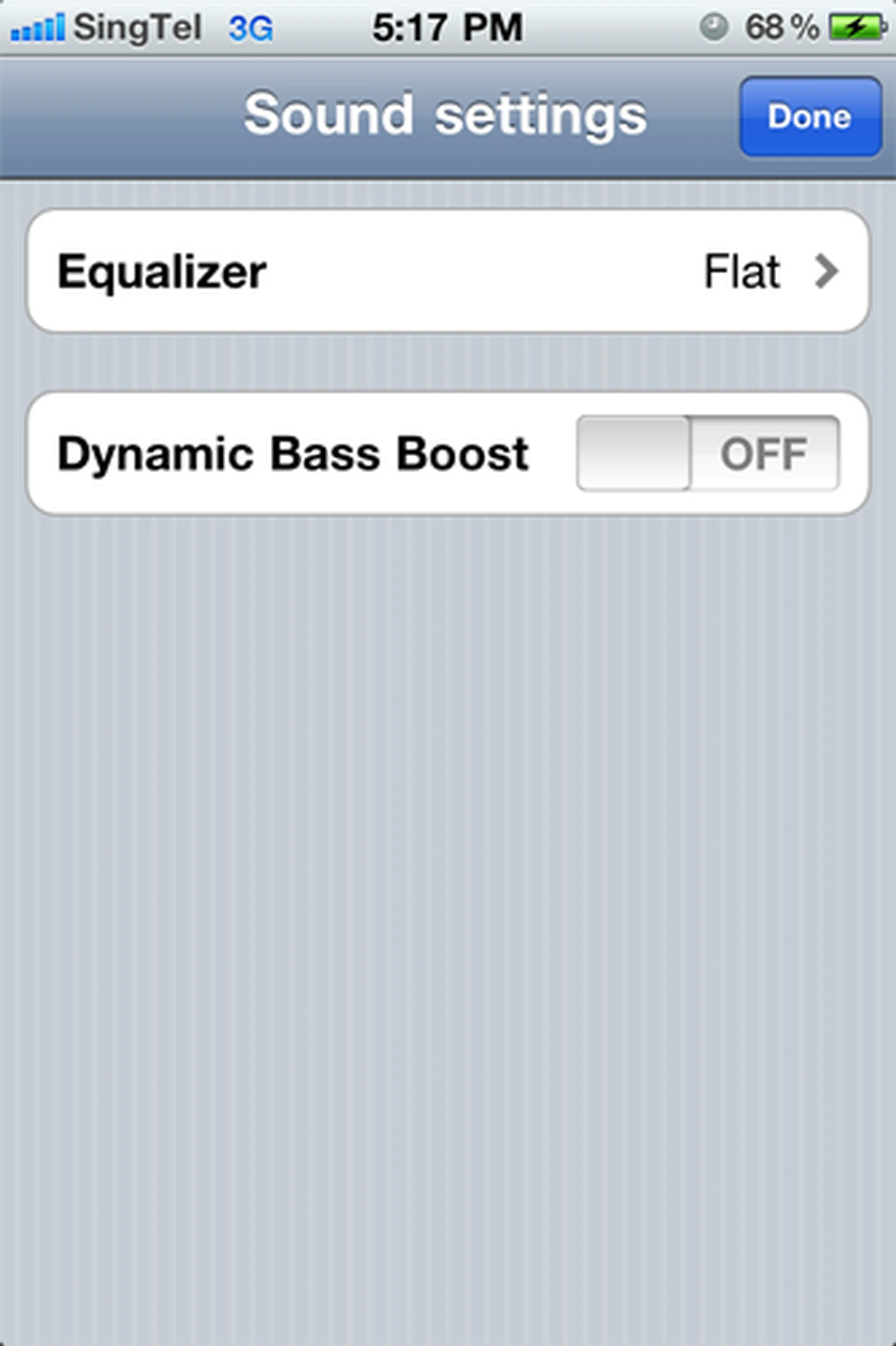 For iPod classic and nano users, this is what you'll be missing out without the Fidelio app. Not a whole lot, but they are somewhat useful and important contol parameters. We're surprised Philips didn't make these controls available without needing an app, but this also reflects their modern and practical approach.
