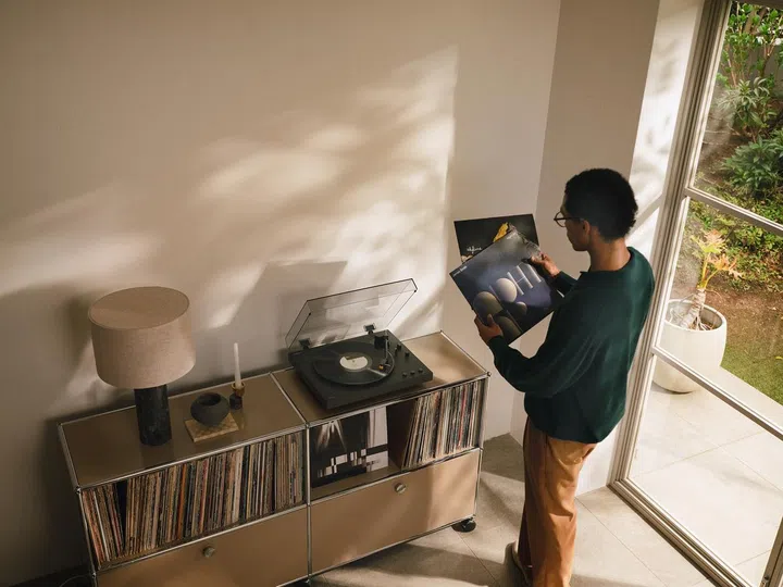 Sony PS-LX3BT and PS-LX5BT wireless vinyl record turntable