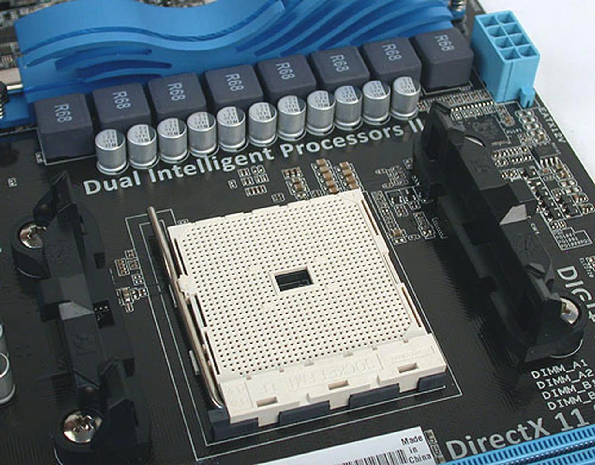 Minimal cooling for the power delivery system on this board hints at a relatively low power draw. Like most ASUS motherboards recently, digital VRMs are preferred. 