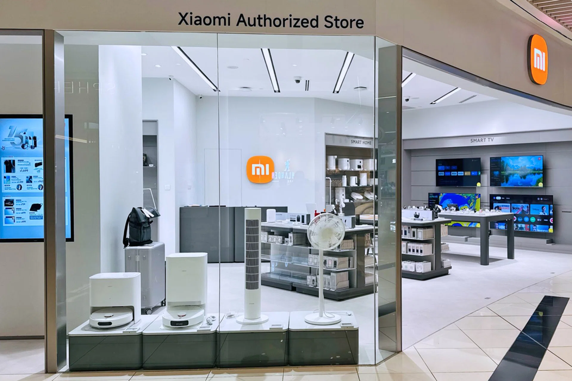 The revamped, authorised Xiaomi Store at Suntec City. Image: Xiaomi.