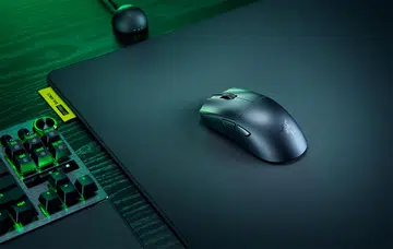 The Viper V4 Pro doesn’t change much, keeping to what Razer thinks is a winning formula.