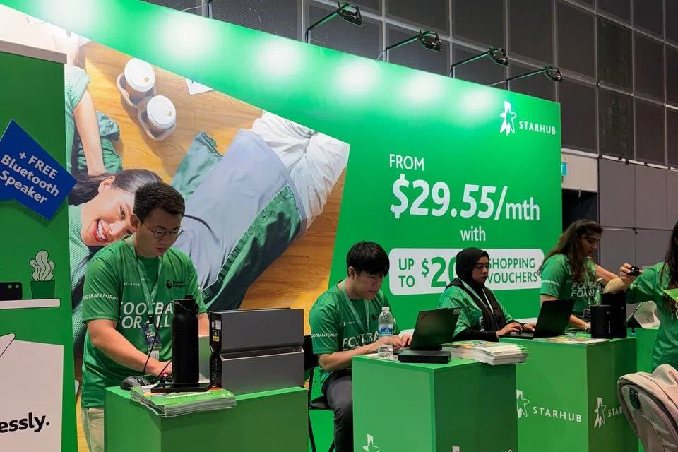 Starhub at the Smart Home Tech Show. 