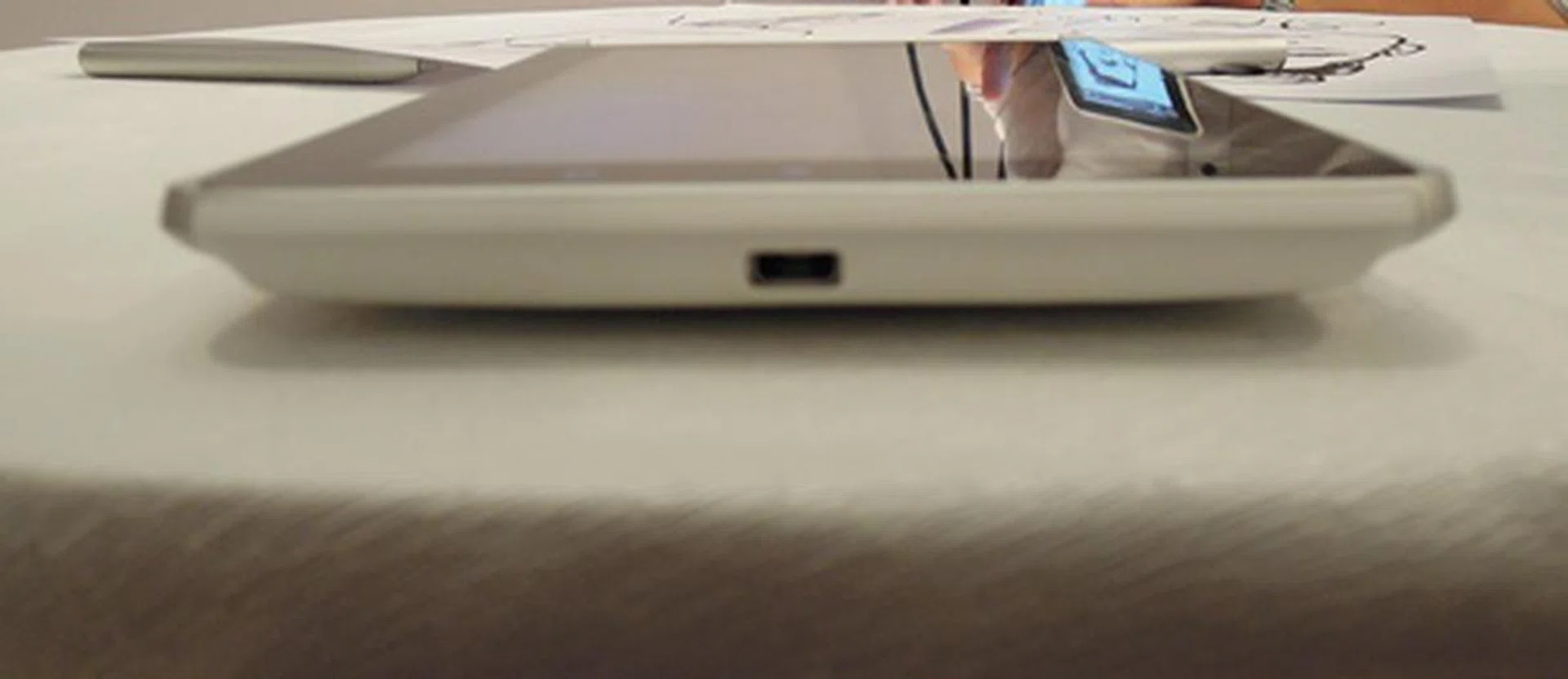 As with most HTC devices, the microUSB port sits quietly at the bottom of the phone right smack in the center. The port serves as both data port and display output for the tablet.