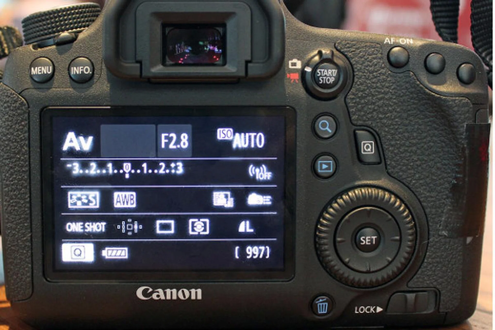 Control layout at the back of the 6D is more streamlined and sports fewer buttons than the 5D Mark III.