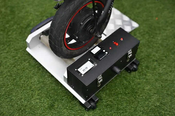 Image of PMD being tested