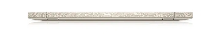A small strip of Damascus steel patterning has been laser-etched onto the hinge area at the rear. (Image Source: HP)