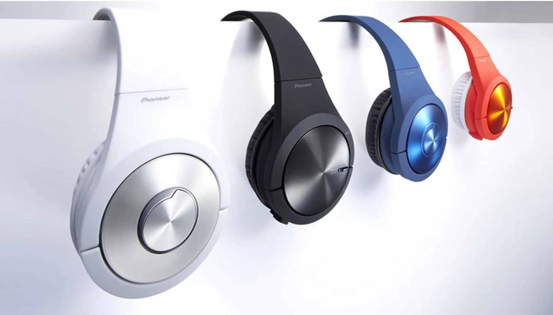 Pioneer SE-MX7 Headphones - Big Booming Sound | HardwareZone