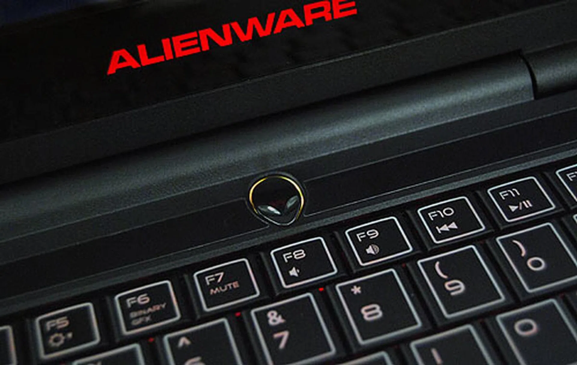 The glowing Alien head is the power button.