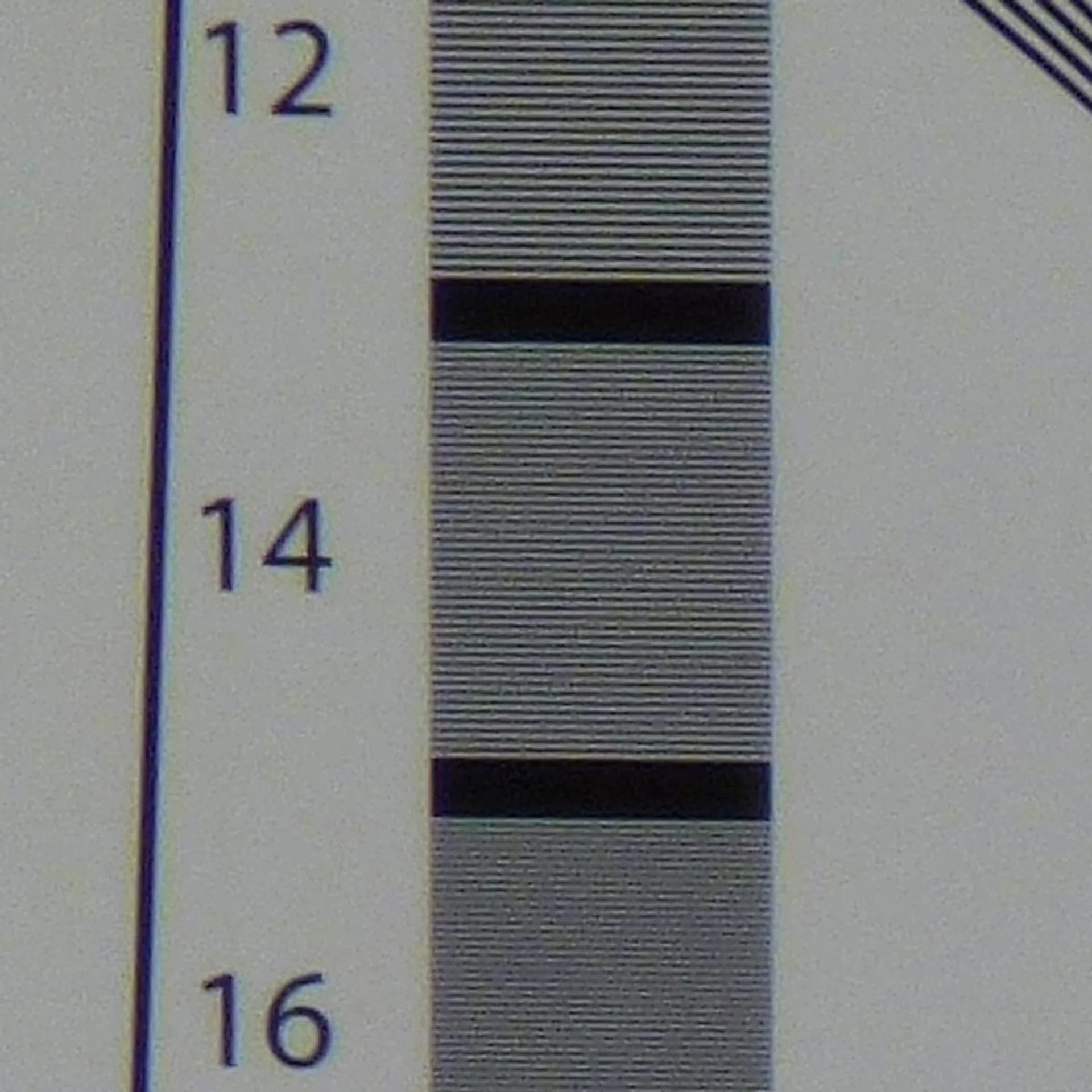 100% crop of our resolution test. Shot at the maximum16x optical zoom (384mm). Resolution results are similar to 5x optical zoom.