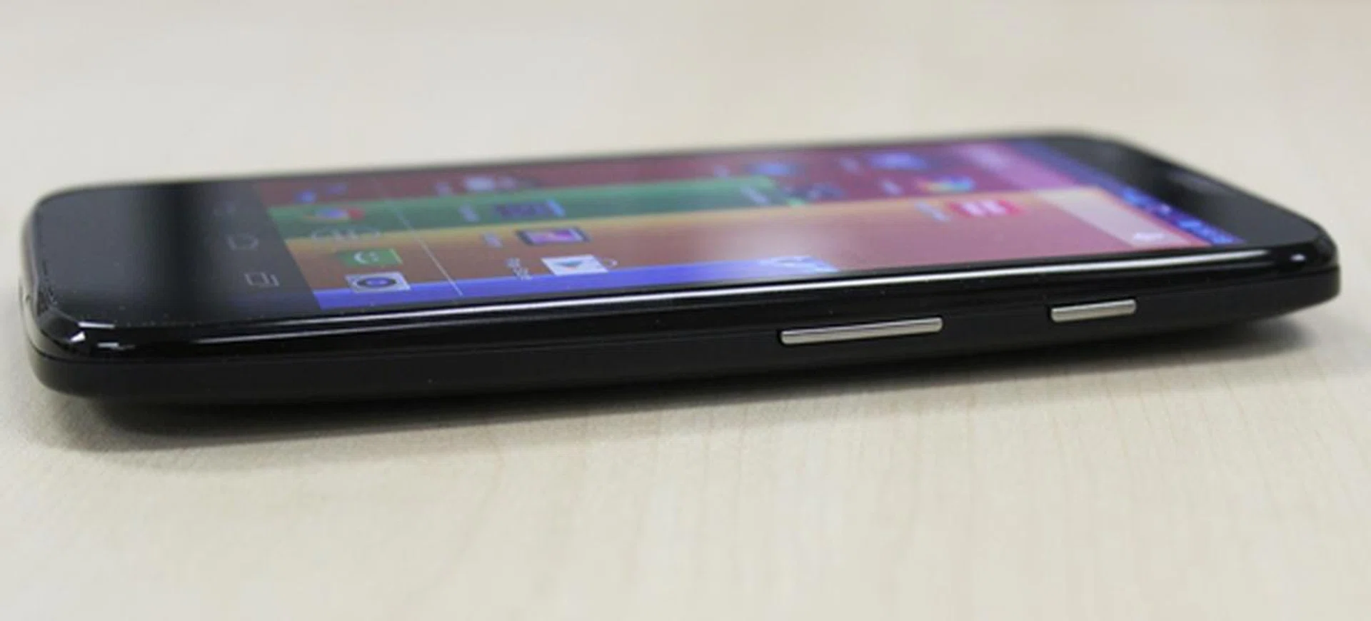 The metallic material of the buttons make them very easy to press.