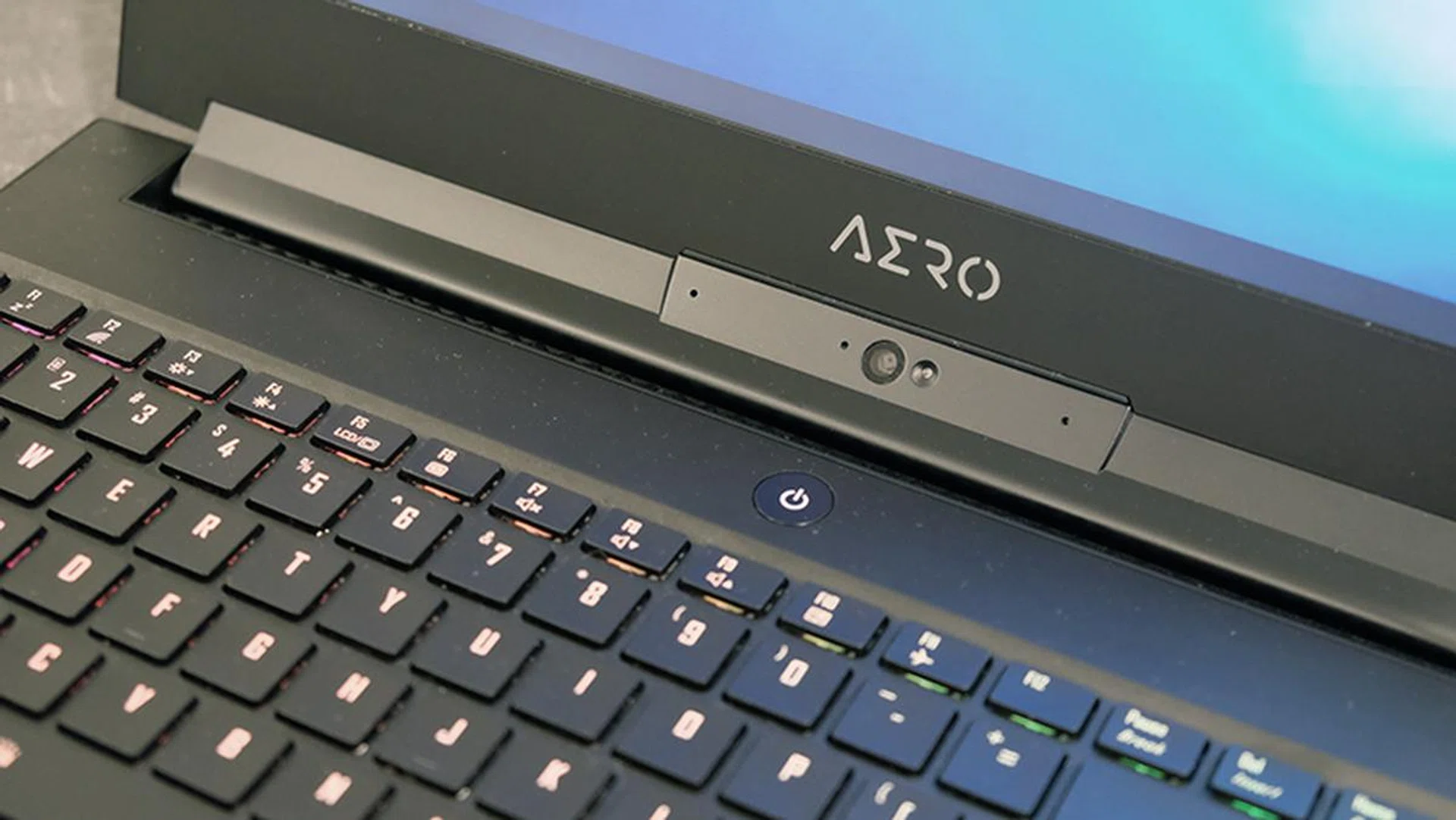 Gigabyte Aero 15X v8
