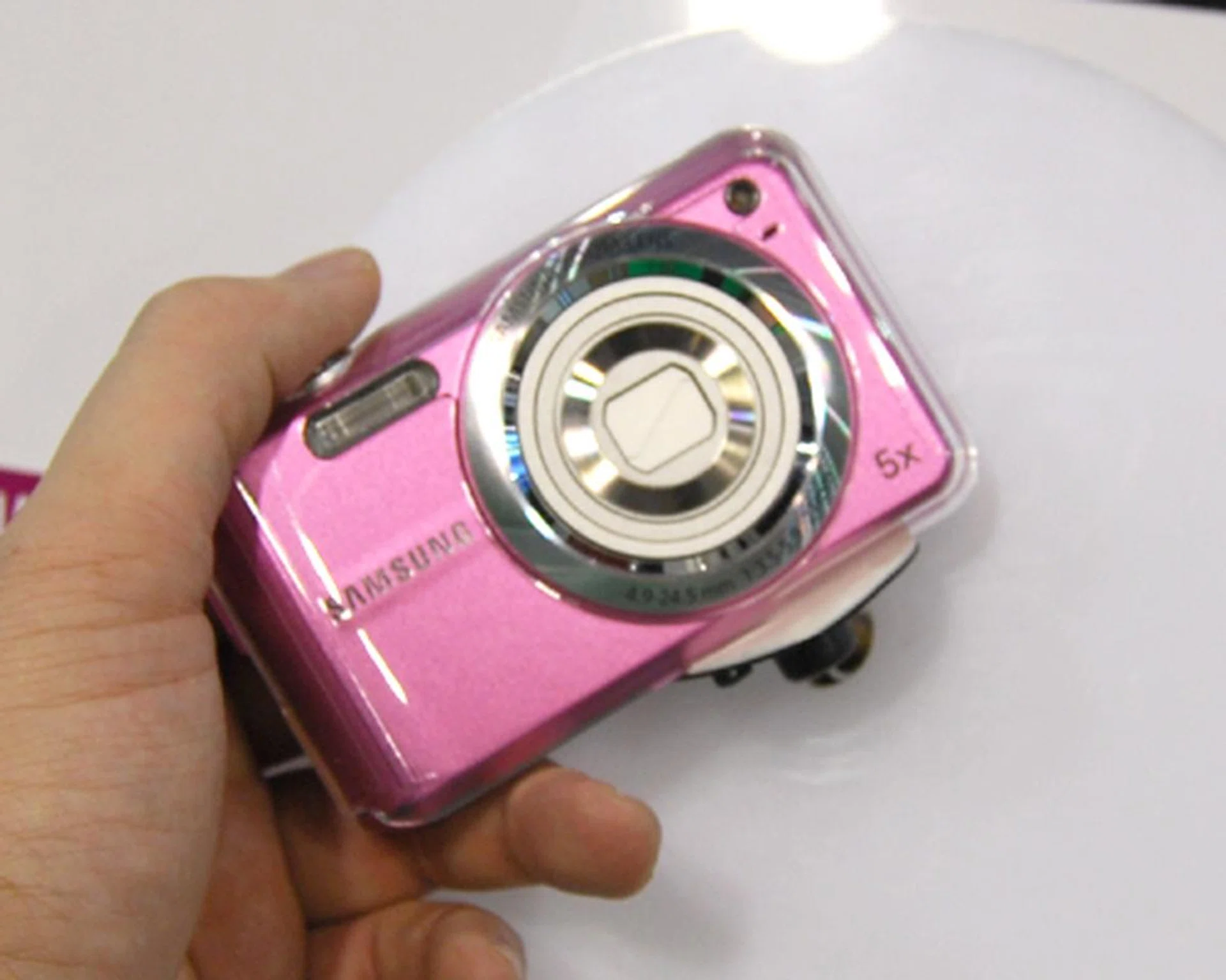 First up - cameras. And we spotted a few bargains, such as the Samsung ES70. Prices will fluctuate accordingly as the PC Show progresses, but you can expect this 12.2-megapixel camera with a 27mm wide-angle lens and 5x optical zoom to be cheaper than the usual $249 pricing.