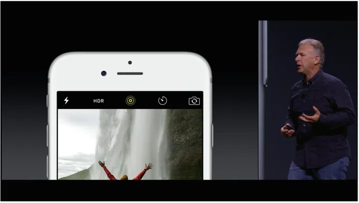 Live photo feature - taking 1.5 seconds of footage from before the shutter.