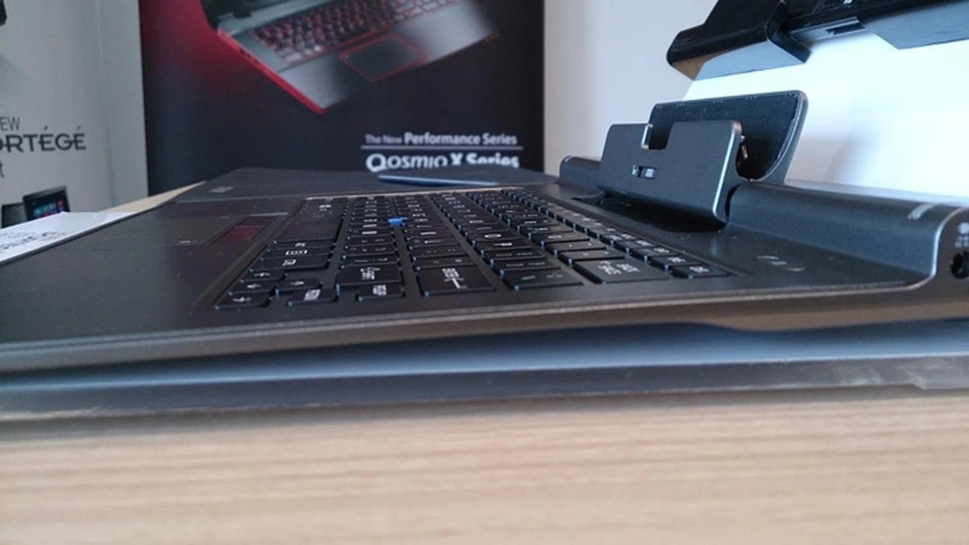 The very thin keyboard dock of the Z10t is very robust and portable. We'd prefer it if the dock provided extra power or storage capabilities, however it does provide users with additional connectivity options, a very comfortable keyboard and even a trackpad. 