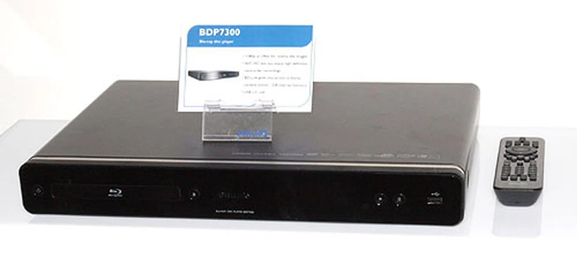The Philips BDP7300 is its upcoming, flagship Blu-ray player. Besides its BD-Live Profile 2 support (1GB of internal memory and Ethernet functionality), it also supports a variety of formats like WMA, DivX, MP3 and JPG. Its audio capability is very decent too, like decoding of 7.1 channels lossless HD audio formats, including DTS-HD Master Audio and Dolby TrueHD.