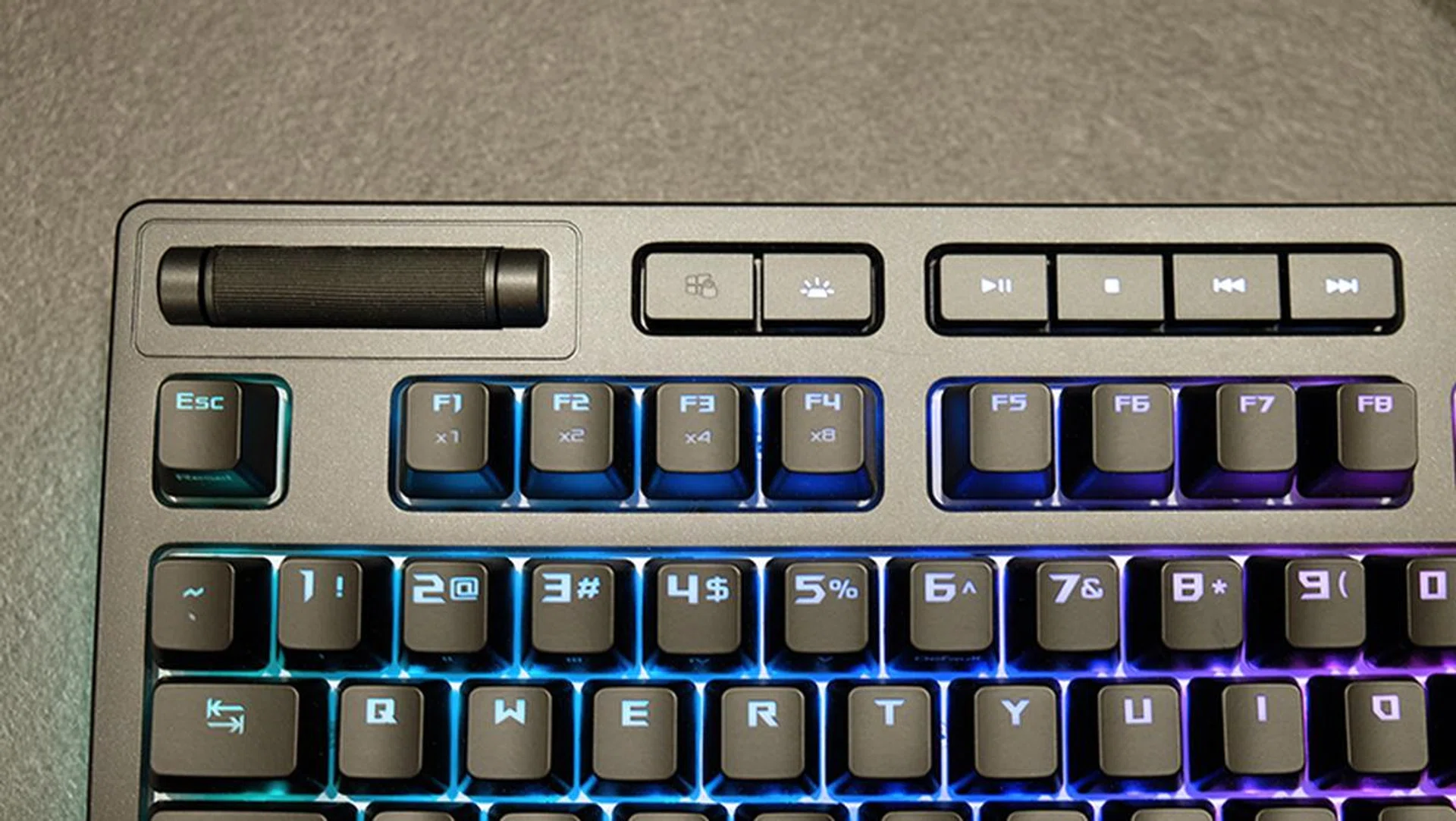 ASUS ROG Strix Flare