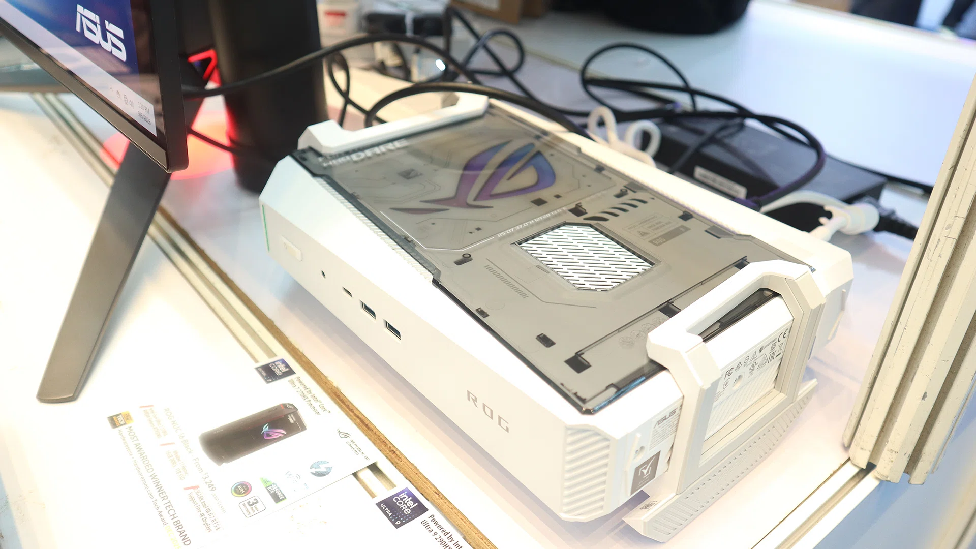 ASUS ROG NUC 16