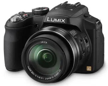 Bridge cameras resemble DSLRs, but weigh much less and are smaller in size as well. Case in point is this Panasonic Lumix FZ200.
