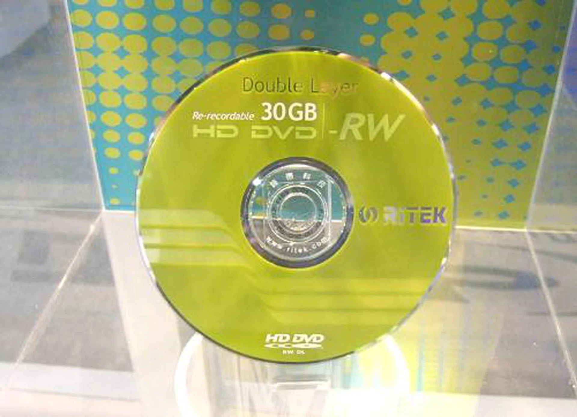 HD DVD dual layer rewritable also on show with 30GB capacity. Ritek has a full range of HD DVD-R, RW and RAM including single and double-sided discs all ready.