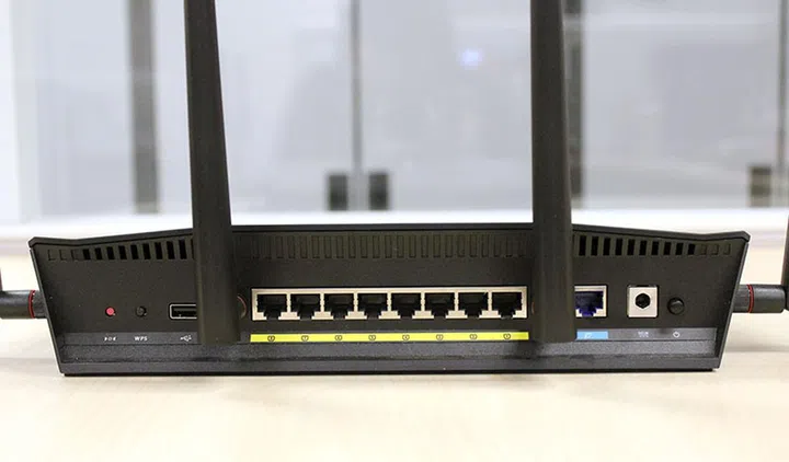 8 Gigabit Ethernet ports, which is great for users who need to connect to multiple devices such as TVs, media streamers, NAS, and more