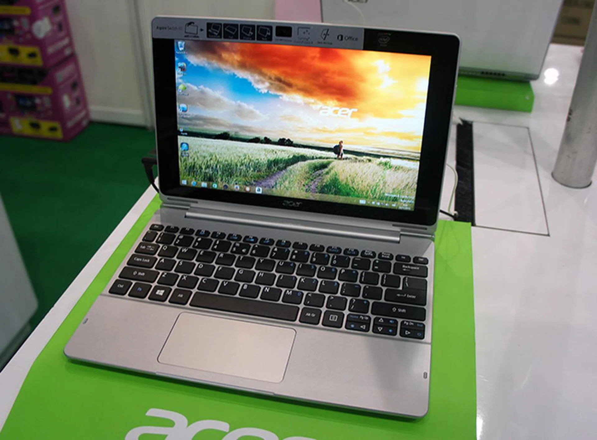 The Acer Aspire Switch 10 is one of the most affordable hybrid systems at the show. It's powered by an Intel Atom Z3735F processor (1.33GHz) and also has 2GB of RAM, 32GB eMMC, and 500GB HDD storage. It is going for just $499 (U.P: $799).